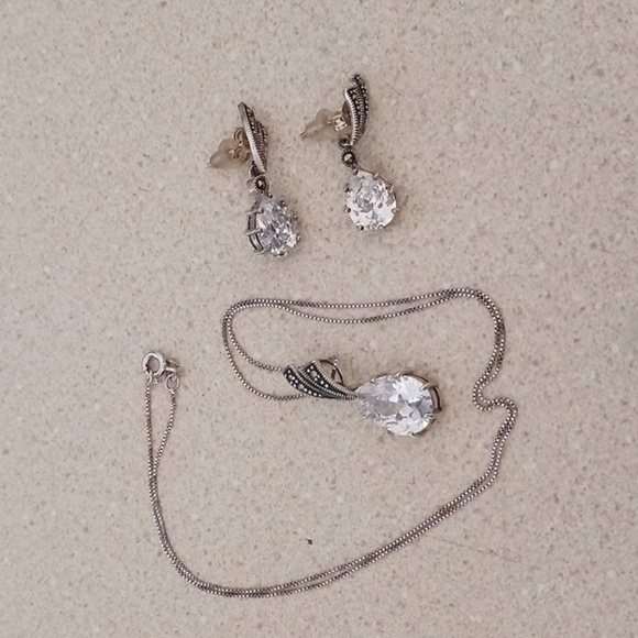 Genuine Marcasite Earring and Pendant Set - Picture 5 of 5